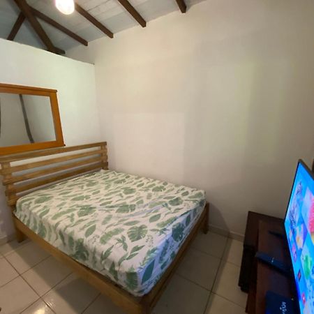 Casa Azul Sertao De Camburi São Sebastião Exterior foto